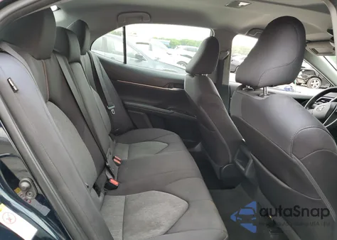 2018 Toyota Camry L из США, поврежденный, VIN 4T1B11HK9JU512587